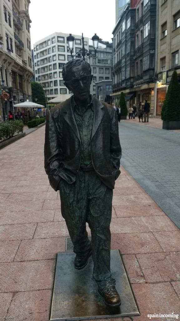 Woody Allen sculpture