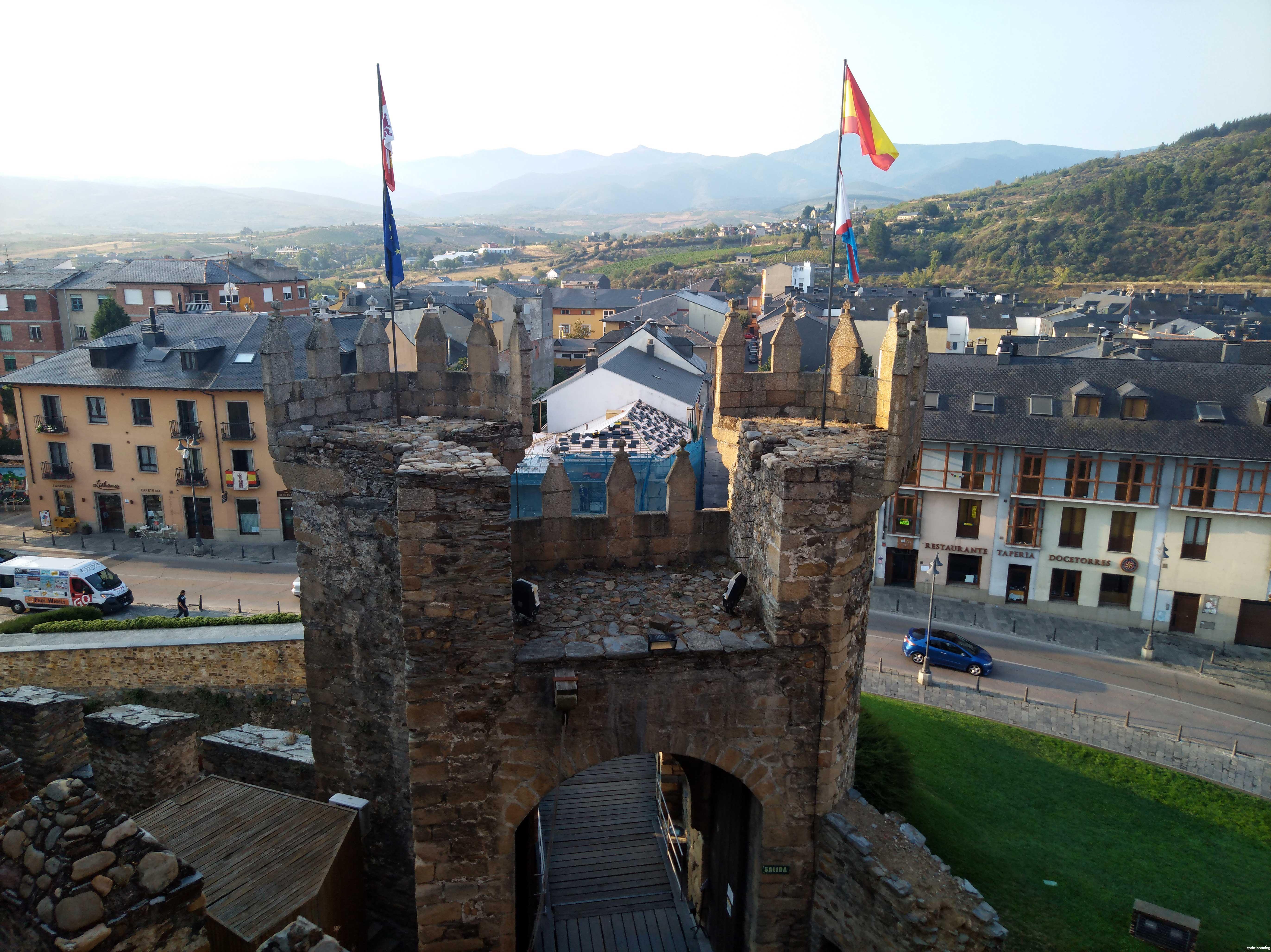 Nº 10 Ponferrada and its Templarios Castle