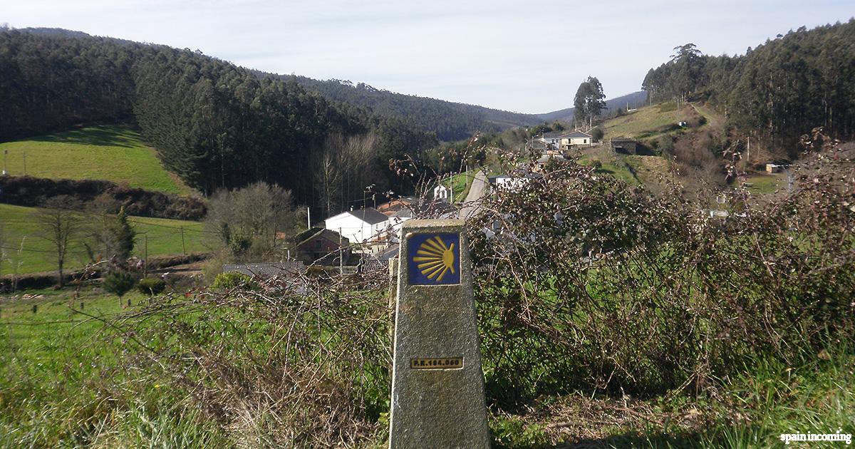 What is the official route of the Camino de Santiago?